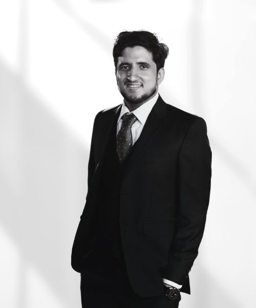 http://www.hyper-leap.com/wp-content/uploads/2023/06/Team-member-Shariq-Rizvi.jpg